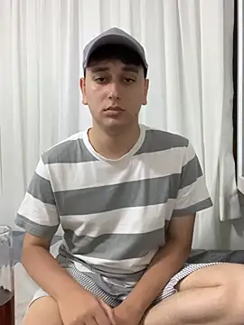 imjustaboyy1 online show from 06/12/26, 07:00