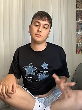 imjustaboyy1 online show from 06/15/26, 11:10
