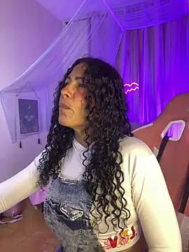 Snapshot of victorya_milf chatting on 07/11/26, 06:30 victorya milf online show from 07/11/26, 06:30