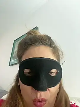 lulupiecitosamor online show from 06/24/26, 03:32