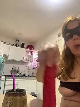 lulupiecitosamor online show from 06/18/26, 01:16