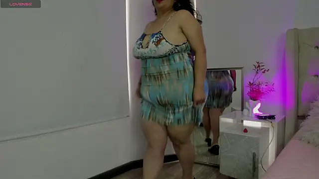 JadeBellee online show from 06/24/26, 03:32