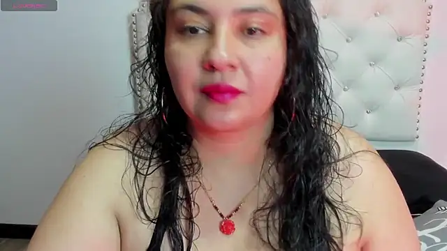 JadeBellee online show from 05/27/26, 12:45