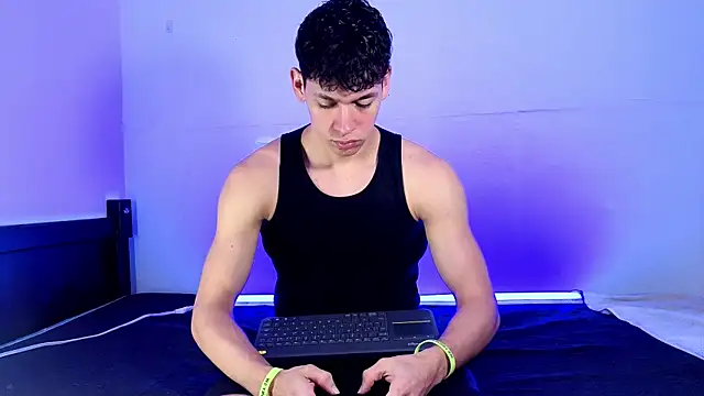 Luke Muscle online show from 05/27/26, 12:34