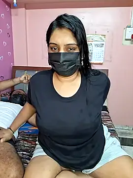 Snapshot of Hornyreshma chatting on 07/17/26, 10:34 Hornyreshma online show from 07/17/26, 10:34