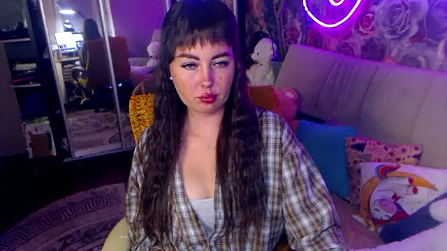 NinaTender22 online show from 06/18/26, 07:19