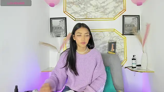 jaulyn 18   online show from 05/31/26, 12:33