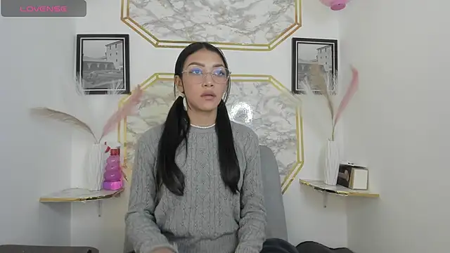jaulyn 18   online show from 06/26/26, 07:20