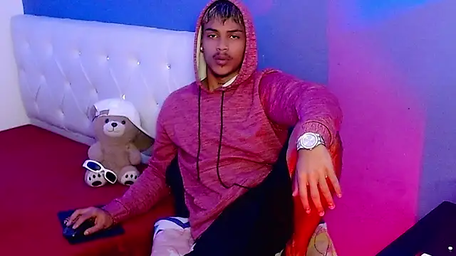 Angel foxc13 online show from 07/05/26, 03:44