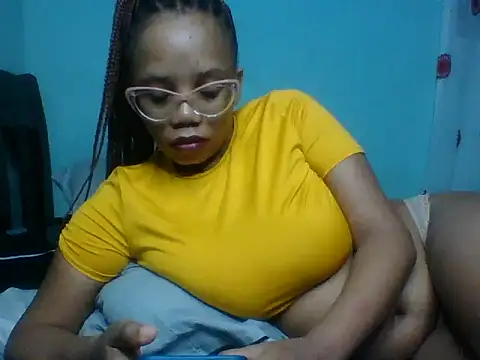 Snapshot of Tatianaluu chatting on 05/30/26, 06:20 Tatianaluu online show from 05/30/26, 06:20