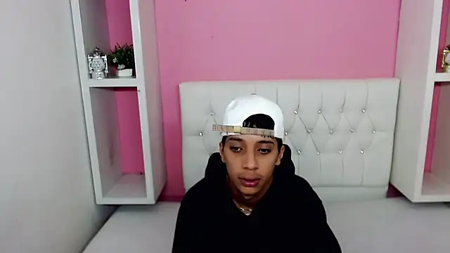 jl brayan12 online show from 06/12/26, 03:43