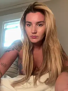 thebeachyblonde online show from 06/24/26, 11:46