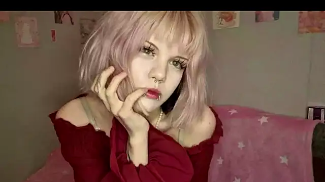 Snapshot of VelvetAlice chatting on 06/23/26, 09:24 VelvetAlice online show from 06/23/26, 09:24