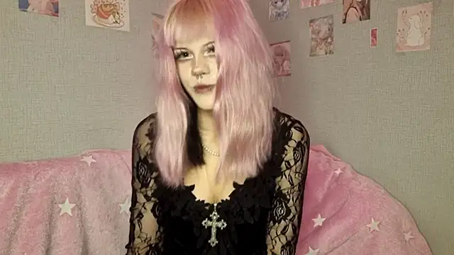 Snapshot of VelvetAlice chatting on 05/31/26, 09:04 VelvetAlice online show from 05/31/26, 09:04