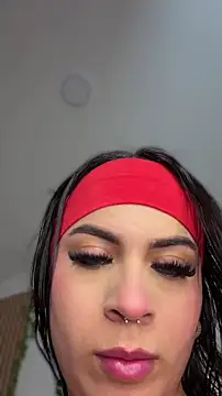 Snapshot of Eveliin__ chatting on 06/22/26, 12:16 Eveliin online show from 06/22/26, 12:16