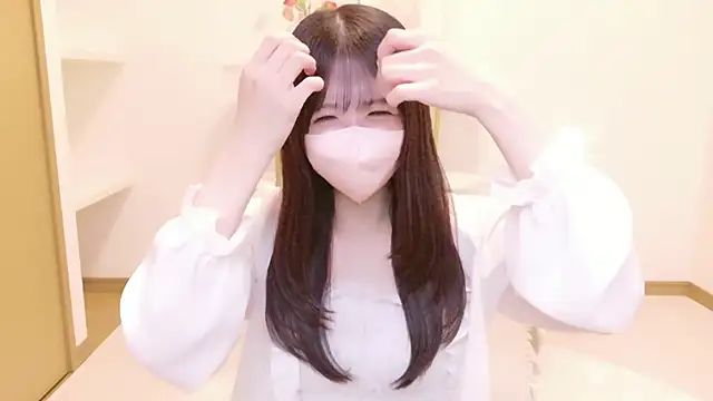 Snapshot of Yuinyaaa chatting on 07/07/26, 07:23 Yuinyaaa online show from 07/07/26, 07:23