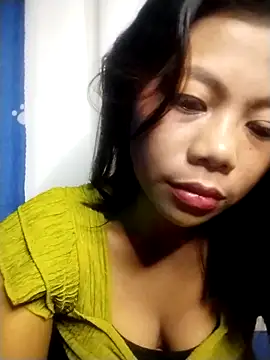 Snapshot of Blushmuse23 chatting on 06/13/26, 01:20 Blushmuse23 online show from 06/13/26, 01:20