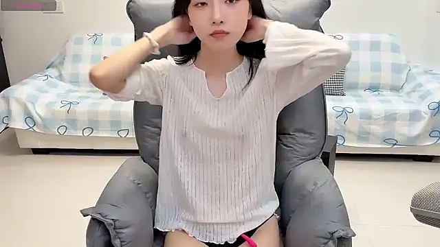 Snapshot of jiajia_girl chatting on 07/02/26, 12:55 jiajia girl online show from 07/02/26, 12:55