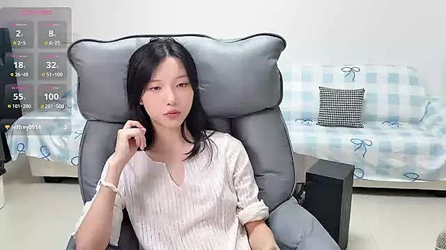 Snapshot of jiajia_girl chatting on 07/12/26, 03:13 jiajia girl online show from 07/12/26, 03:13