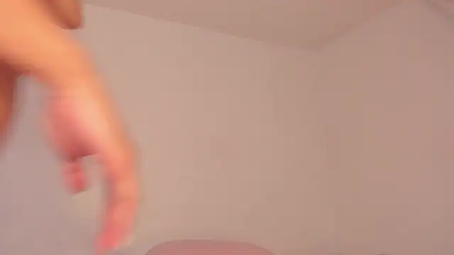 Snapshot of karely_laurent chatting on 05/31/26, 01:55 karely laurent online show from 05/31/26, 01:55