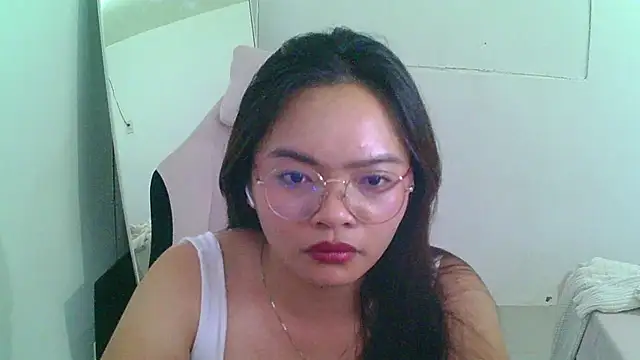 Snapshot of AlethiaBratsch chatting on 05/31/26, 02:23 AlethiaBratsch online show from 05/31/26, 02:23