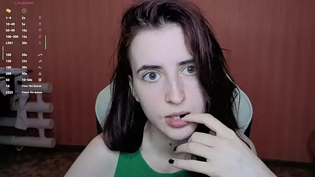 Snapshot of reaissss chatting on 06/10/26, 05:41 reaissss online show from 06/10/26, 05:41