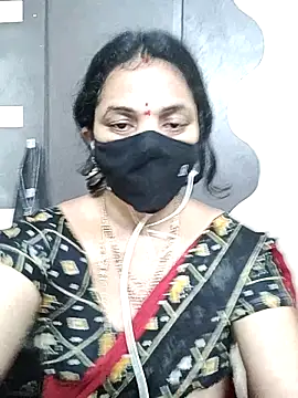 Snapshot of Leela_555 chatting on 07/08/26, 11:22 Leela 555 online show from 07/08/26, 11:22
