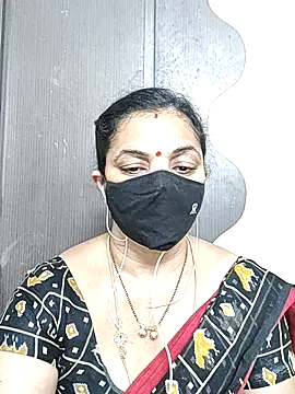 Snapshot of Leela_555 chatting on 06/22/26, 10:51 Leela 555 online show from 06/22/26, 10:51