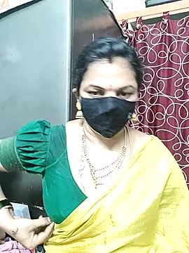 Snapshot of Leela_555 chatting on 07/01/26, 11:49 Leela 555 online show from 07/01/26, 11:49