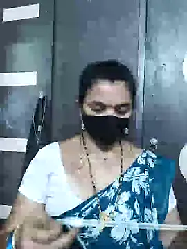 Snapshot of Leela_555 chatting on 07/14/26, 12:22 Leela 555 online show from 07/14/26, 12:22