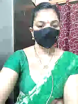 Snapshot of Leela_555 chatting on 06/19/26, 12:05 Leela 555 online show from 06/19/26, 12:05