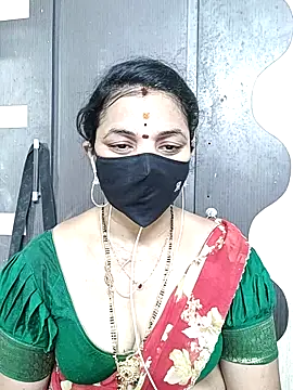 Snapshot of Leela_555 chatting on 06/01/26, 02:23 Leela 555 online show from 06/01/26, 02:23