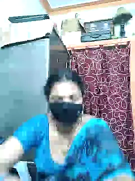 Snapshot of Leela_555 chatting on 07/05/26, 10:05 Leela 555 online show from 07/05/26, 10:05
