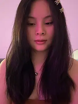 Snapshot of enen-123 chatting on 06/22/26, 03:25 enen-123 online show from 06/22/26, 03:25