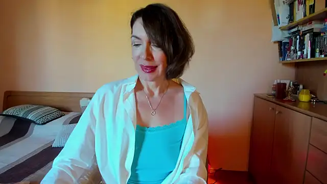 Snapshot of SummerLiza chatting on 06/25/26, 03:39 SummerLiza online show from 06/25/26, 03:39