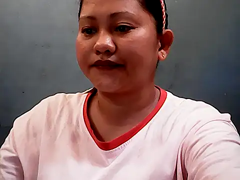 Snapshot of Irisshinn chatting on 07/20/26, 05:48 Irisshinn online show from 07/20/26, 05:48