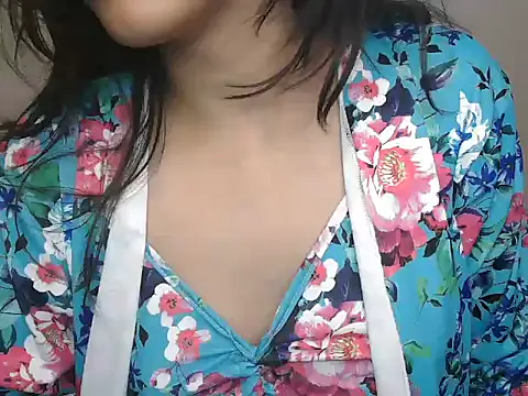 Snapshot of Mehu_ chatting on 06/04/26, 04:50 Mehu online show from 06/04/26, 04:50