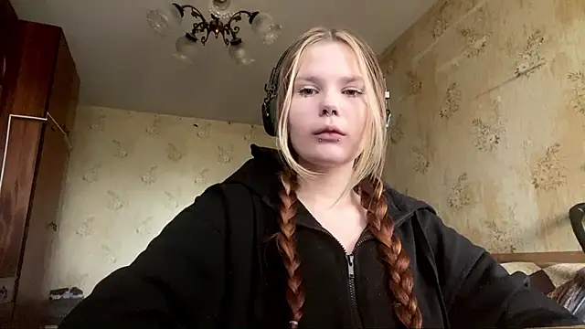 SusanaLeichty online show from 05/30/26, 06:20