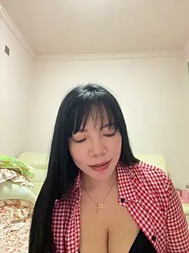 qinqin520 online show from 05/30/26, 04:45
