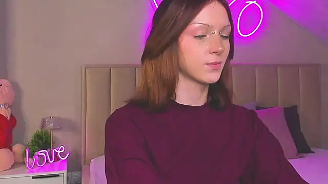 Nelly-May online show from 07/06/26, 09:16