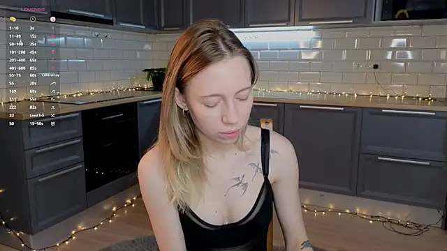 BlondeKelly online show from 06/06/26, 04:12