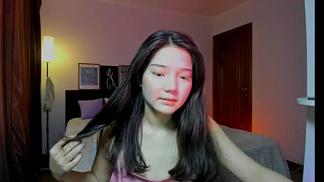 milana marttt online show from 06/17/26, 12:15