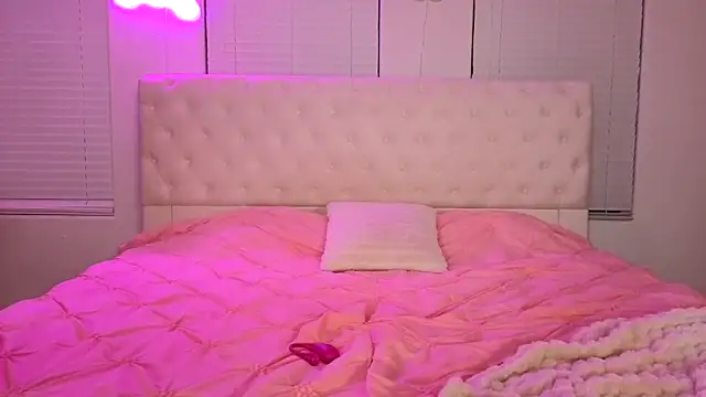 CocoRican online show from 11/09/25, 07:45