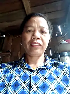 Snapshot of Elfledaa chatting on 06/15/26, 06:24 Elfledaa online show from 06/15/26, 06:24