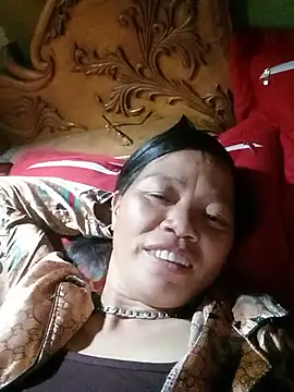 Snapshot of Elfledaa chatting on 06/21/26, 10:10 Elfledaa online show from 06/21/26, 10:10