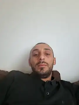 Snapshot of CedaM11 chatting on 06/15/26, 06:13 CedaM11 online show from 06/15/26, 06:13