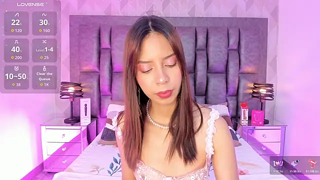 AriRose online show from 07/09/26, 12:04