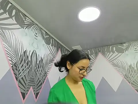 AuroraGreyy online show from 05/29/26, 11:27