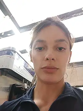 karenarango online show from 07/04/26, 10:14