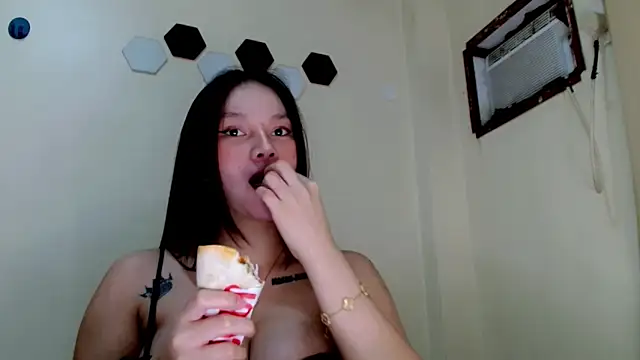 slutty anna29 online show from 06/03/26, 03:17
